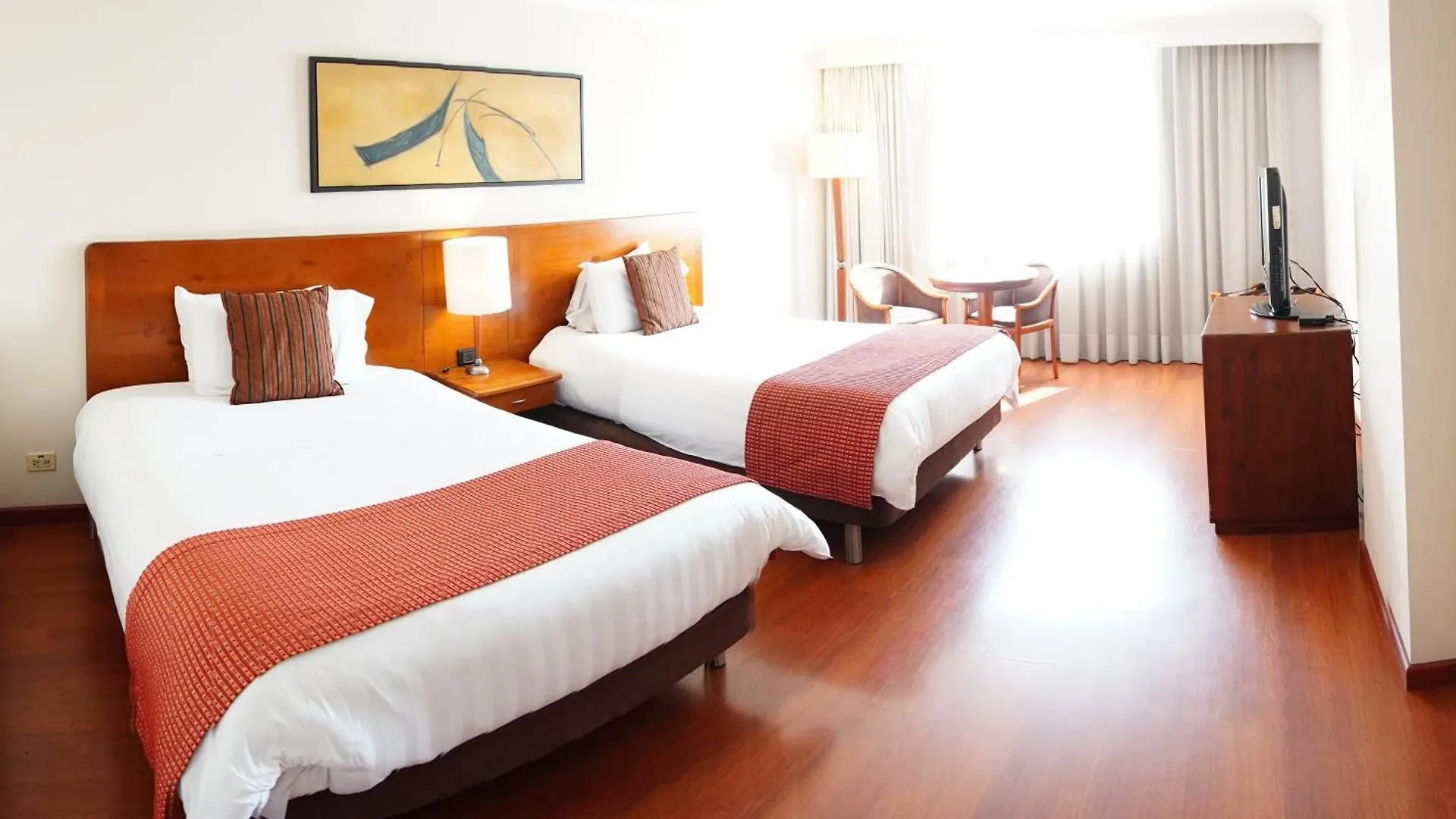 Hotel Ilar Esperanza Cerca De Embajada Eeuu Y Corferias Bogota Colombia